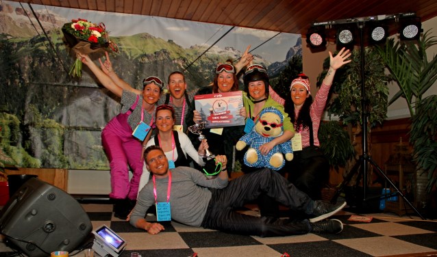 Het winnende team Die Wünderliche Spartanen van de vierde DorpsQuizZelhem. Foto: Liesbeth Spaansen