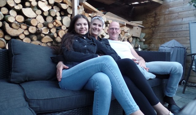 Jan en Saskia met dochter Noëlle (l). Foto: Mirjam van Biemen