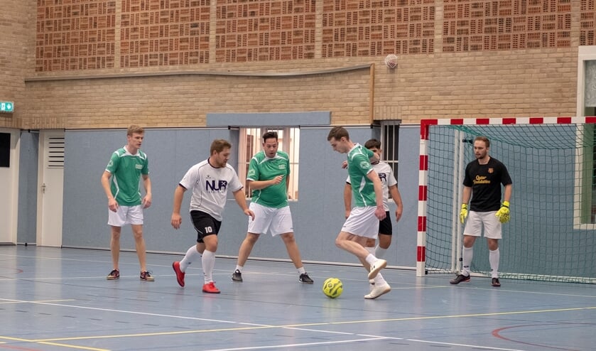 De zaalvoetbalcompetitie Rikkenhage heeft een puur recreatief karakter. Foto: PR