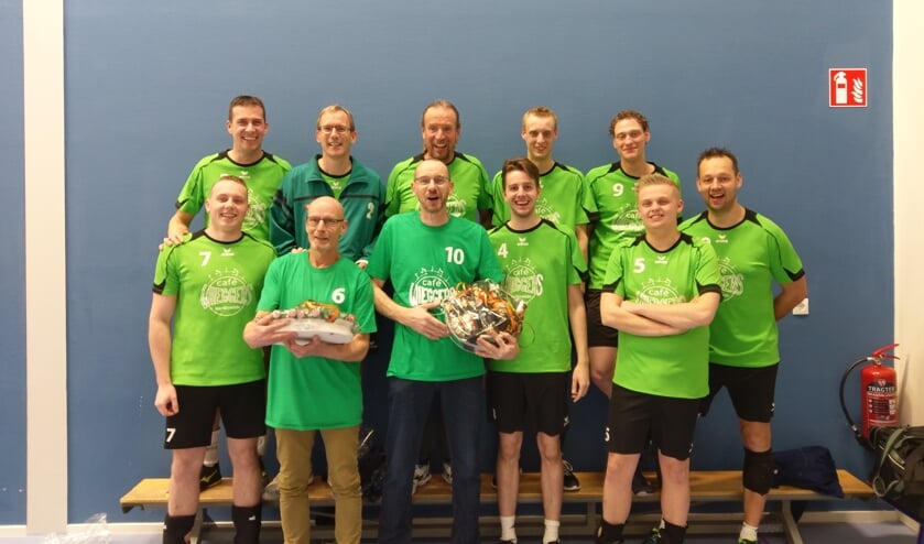 Feest bij het team van heren 1. Foto: Marvo '76