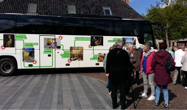 MuseumPlusbus ging met leden van KBO en ZijAktief naar Assen. Foto: Fons Stapelbroek