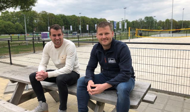Alexander Tempels en Richard te Selle (r) vormen samen met Loes Lageschaar en Boudewijn Inja de werkgroep achter de eerste Achterhoekse Unieke Spelen. Foto: Miriam Szalata