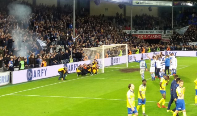 De Graafschap viert feest op De Vijverberg, terwijl Cambuur afdruipt. Foto: Stad Doetinchem