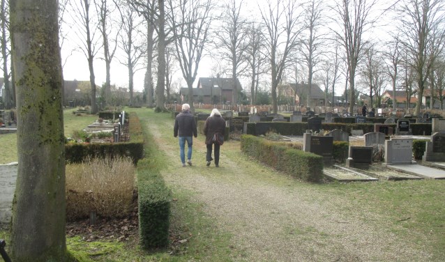 Er zijn op 26 mei rondleidingen langs de graven van oorlogsslachtoffers op de Algemene Begraafplaats. Foto: PR