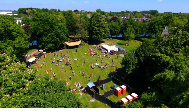 Het festivalterrein. Foto: Dennis Wiekens