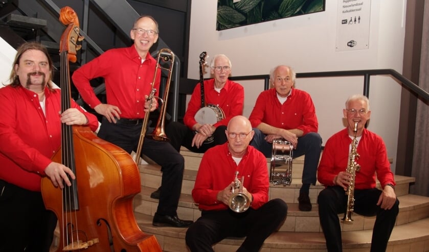 Jay Jay's Border Jazzmen viert op het twintigjarig bestaan in De Kruisberg. Foto: Cor Dekker Photografhy