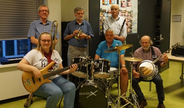 Zes leden van de Jazz jump Seven. Foto: PR