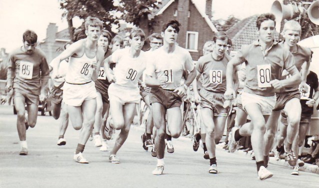 De start van de eerste Hanzeloop in 1970. Foto: PR