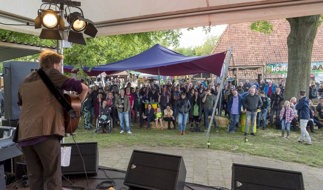 Het Hootchie koe Festival met een optreden van André Manuel. Foto: Henk van Raaij