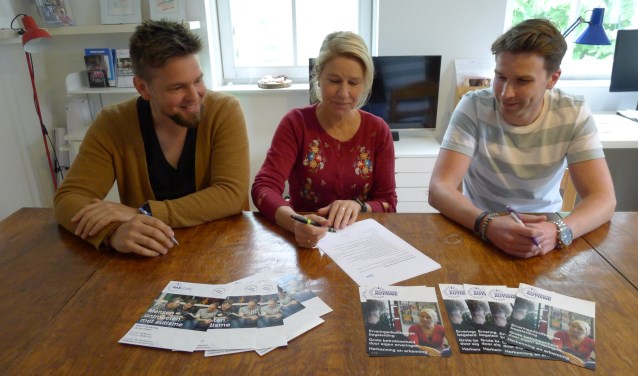 Bas Kruisman, Karin Rossel-Veldkamp en Maik Jansen (r) hebben allen met een groot hart voor mensen met autisme