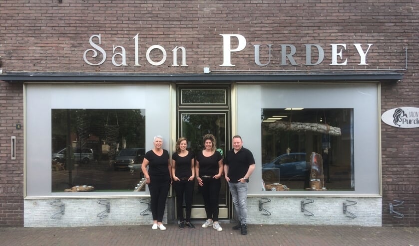 Op de foto v.l.n.r. Dominique, Jessy, Purdey en Bart
