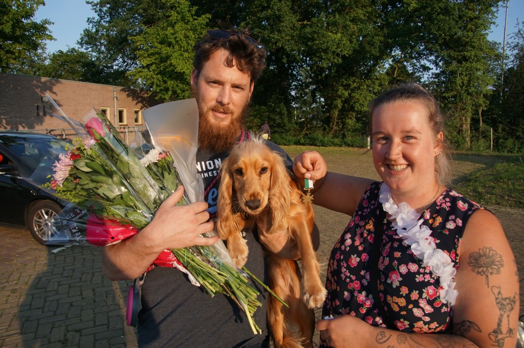 Ruben, Elsa en Twinkel waren blij met hun medaille. Foto: Frank Vinkenvleugel