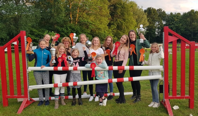 Alle prijswinnaars van De Grensruiters. Foto: PR