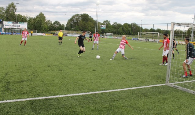 Gezellig en sportief werd er gestreden. Foto: PR