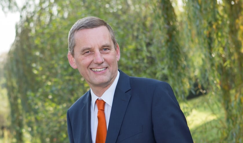 Burgemeester Stapelkamp verzorgt zelf de cursus, Foto: Archief