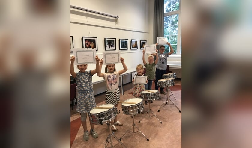 Na vijf proeflessen ontvingen de deelnemers hun welverdiende certificaat. Foto: St. Caecilia
