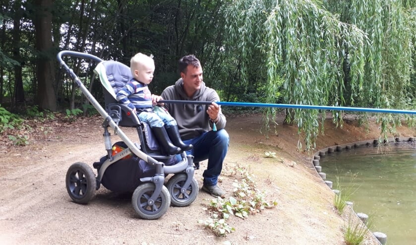 De jongste visser was pas net twee jaar oud. Foto: Waltraud Wensink