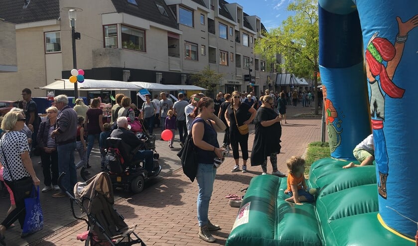 Het jaarlijkse Centrumfeest in Ulft zorgt voor vertier voor jong en oud. Foto: PR
