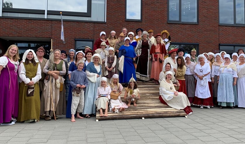 De spelers van Het Straatje dat zich Stad mocht noemen. In september te zien in Terborg. Foto: PR