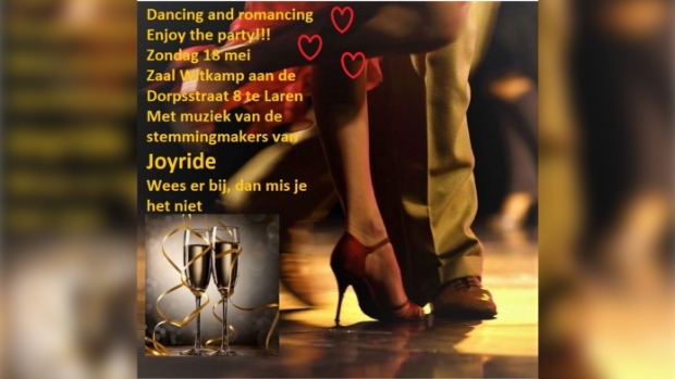 Genieten van muziek, dansen en ontmoeten te midden van leeftijdsgenoten van 40 plus. 