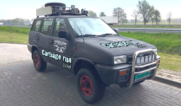 De Ford Maverick waarmee de Highlow Rangers deelnemen aan de Carbage Run.