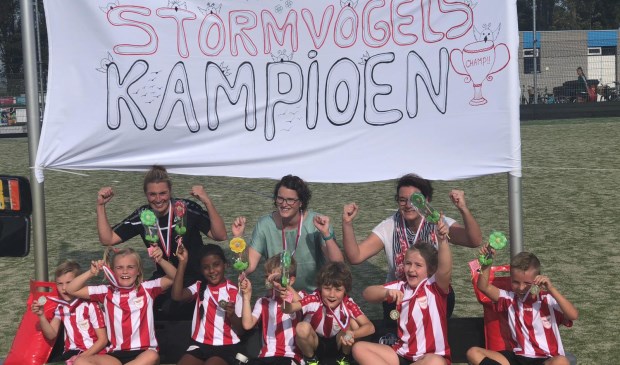 De F-1 tjes hadden ook iets te vieren, ze werden kampioen!