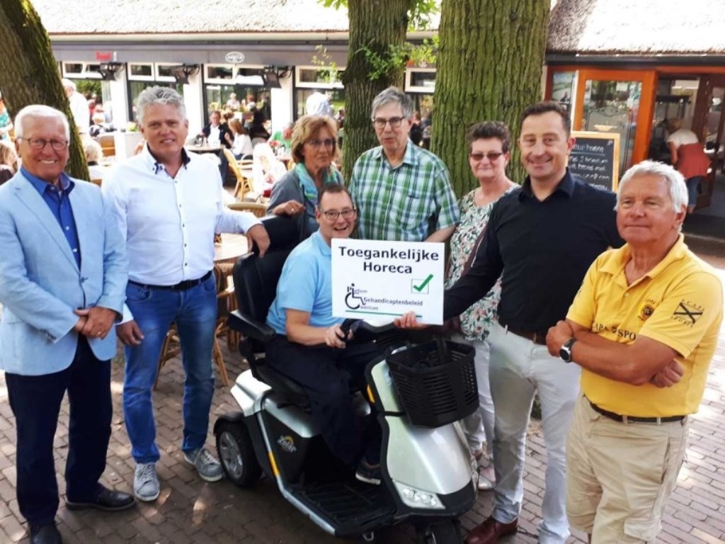 De uitreiking van het keurmerk aan Johanna's Hof in juni.