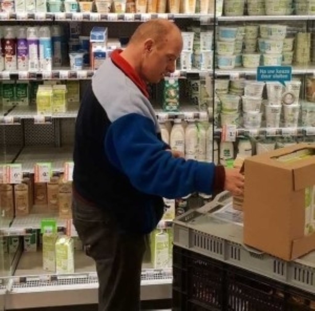 Alex Zwart, 25 jaar een vaste waarde bij AH Limmen - Kijk op Castricum