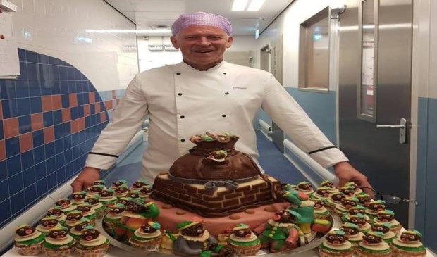 Chef-kok Schumacher met zijn creatie van dit jaar