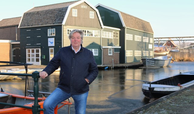 Hans Weeren op zijn favoriete plek in Uitgeest.