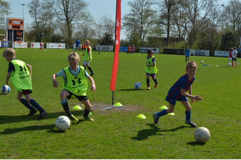 Niet van het veld te slaan.