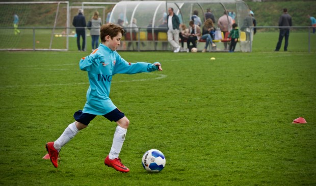 Roef Kempenk in volle actie tijdens de training.