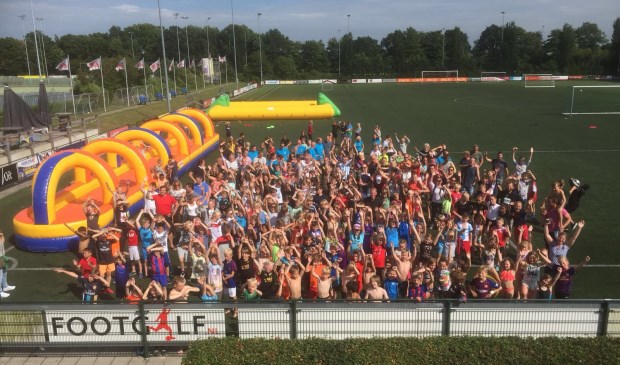 De hele groep bij elkaar!