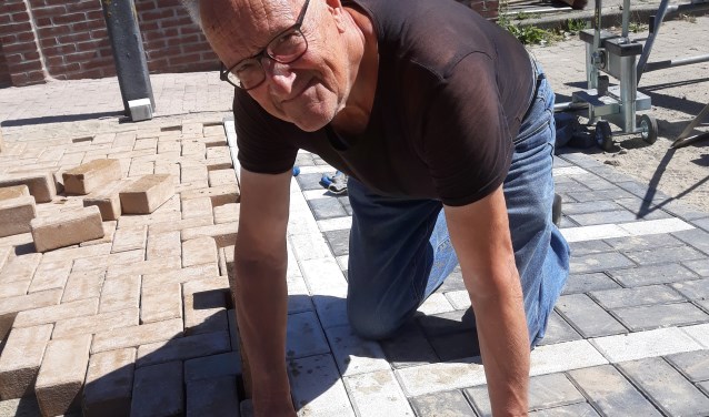 Jan heeft zich aangemeld als stratenmaker.