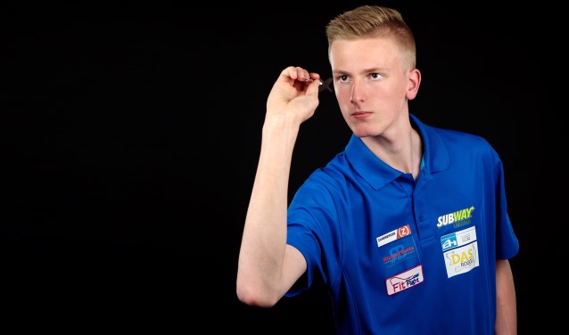 De 18-jarige Wessel uit Uitgeest is nu al een topdarter.