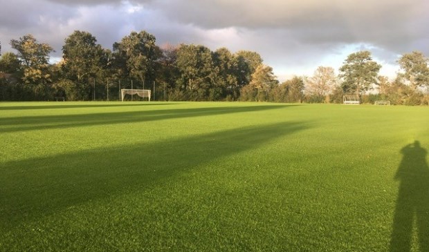 De groene mat ligt er weer mooi bij.