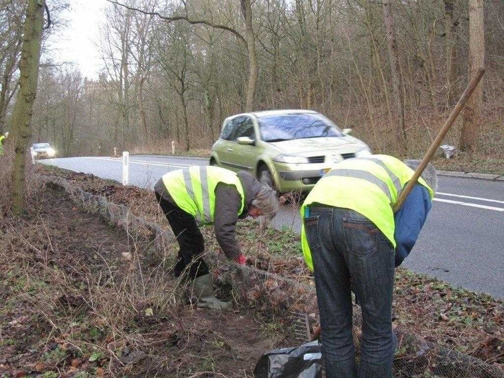 vrijwilligers aan het werk