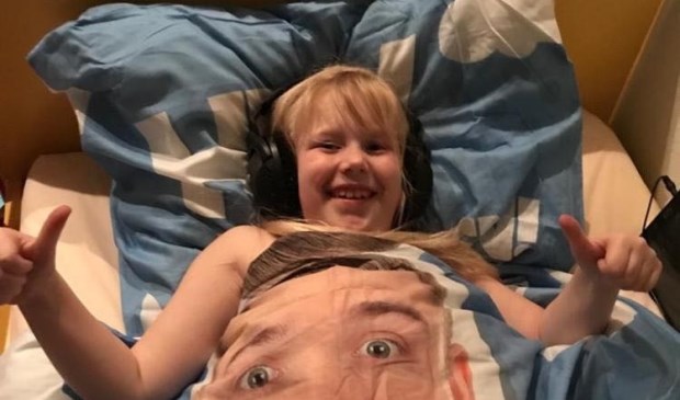 Saartje droomt van Dylan.