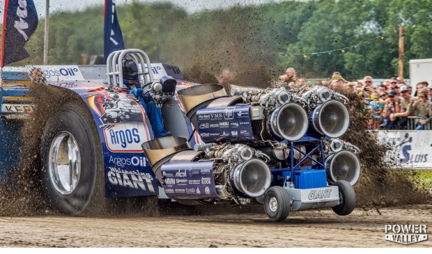 De tractor van Bas en zijn team