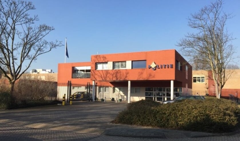 Politieberichten met o.a. getuigen mishandeling gezocht. #