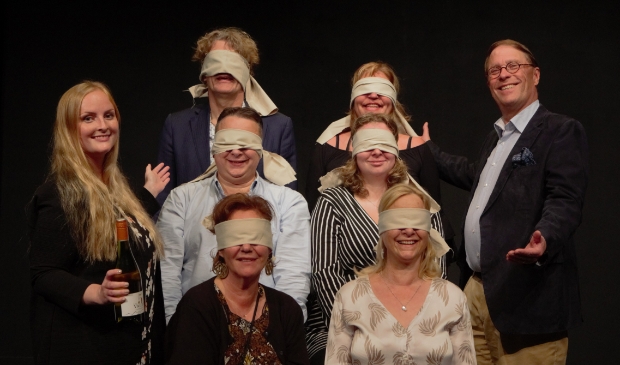 cast Blind Dates