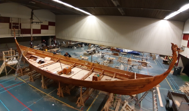 Vikingschip in aanbouw