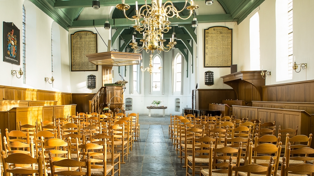 Binnenkant kerk.