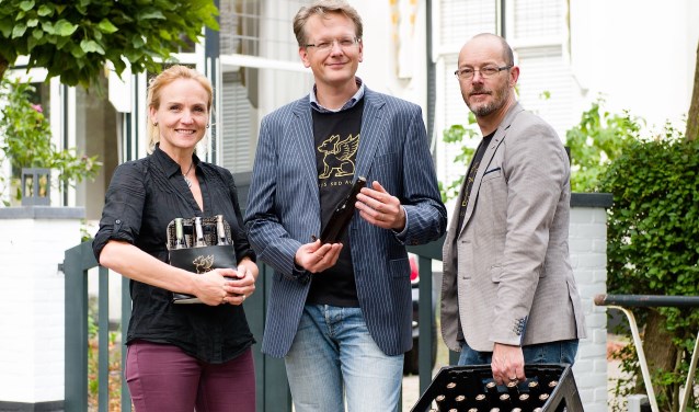 Arjanneke van den Berg, Guido de Wit en Gijs Troost staan te trappelen om in Mout te brouwen. (Foto: Rick Mandoeg)