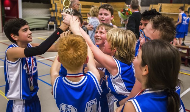 Archief: huldiging jonge basketballers in 2016.