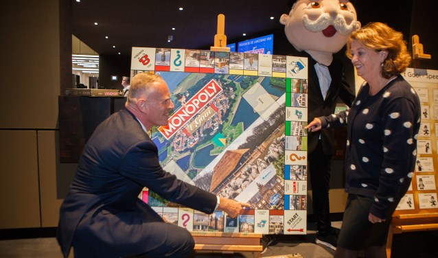Burgemeesters Ter Heegde en Kruisinga.