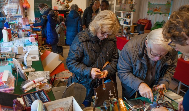 Koopjes scoren op de bazaar.