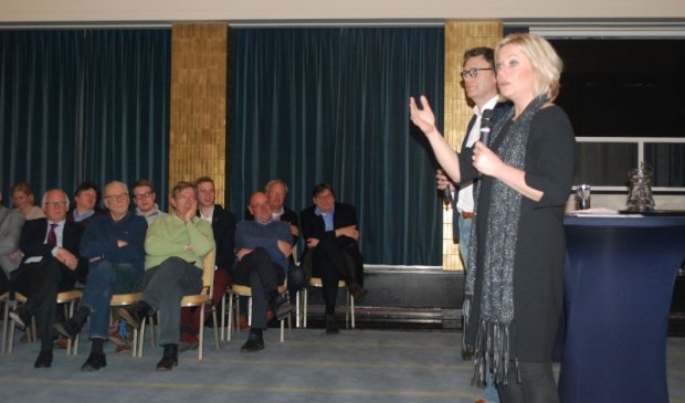 Op 1 maart kwam VVD-minister Hennis langs om kennis te maken met de regio, zij staat op de tweede plaats op de kandidatenlijst.