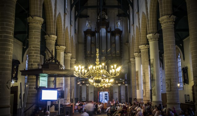 In het hart van de stad, in de Grote Kerk, vindt 15 mei de grote toekomstavond van Weesp plaats.