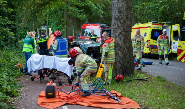 Veel hulpdiensten rukten uit voor het ongeval.